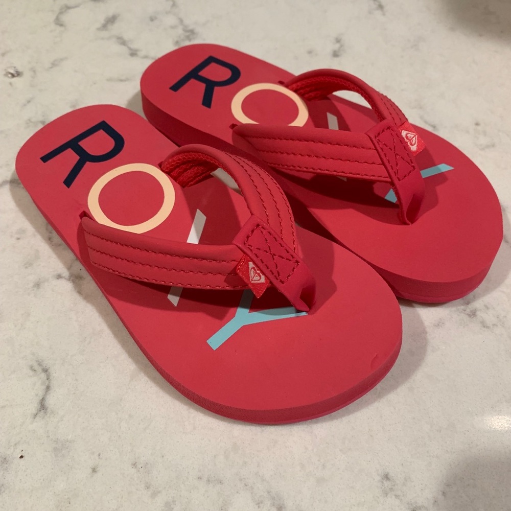 Roxy Kids Vista II flip flops. Toddler 11
